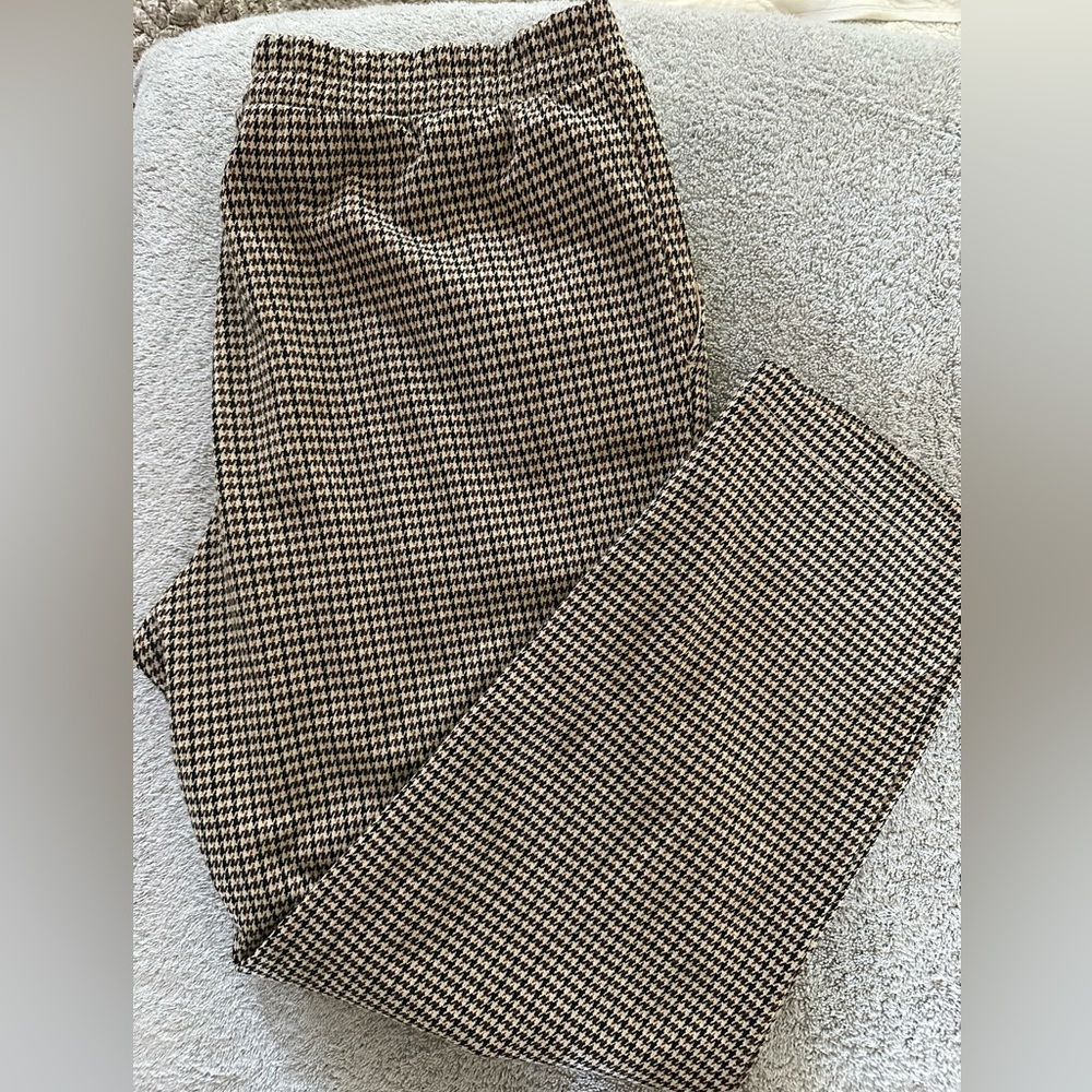 A New Day High Rise regular fit tapered ankle knit pants